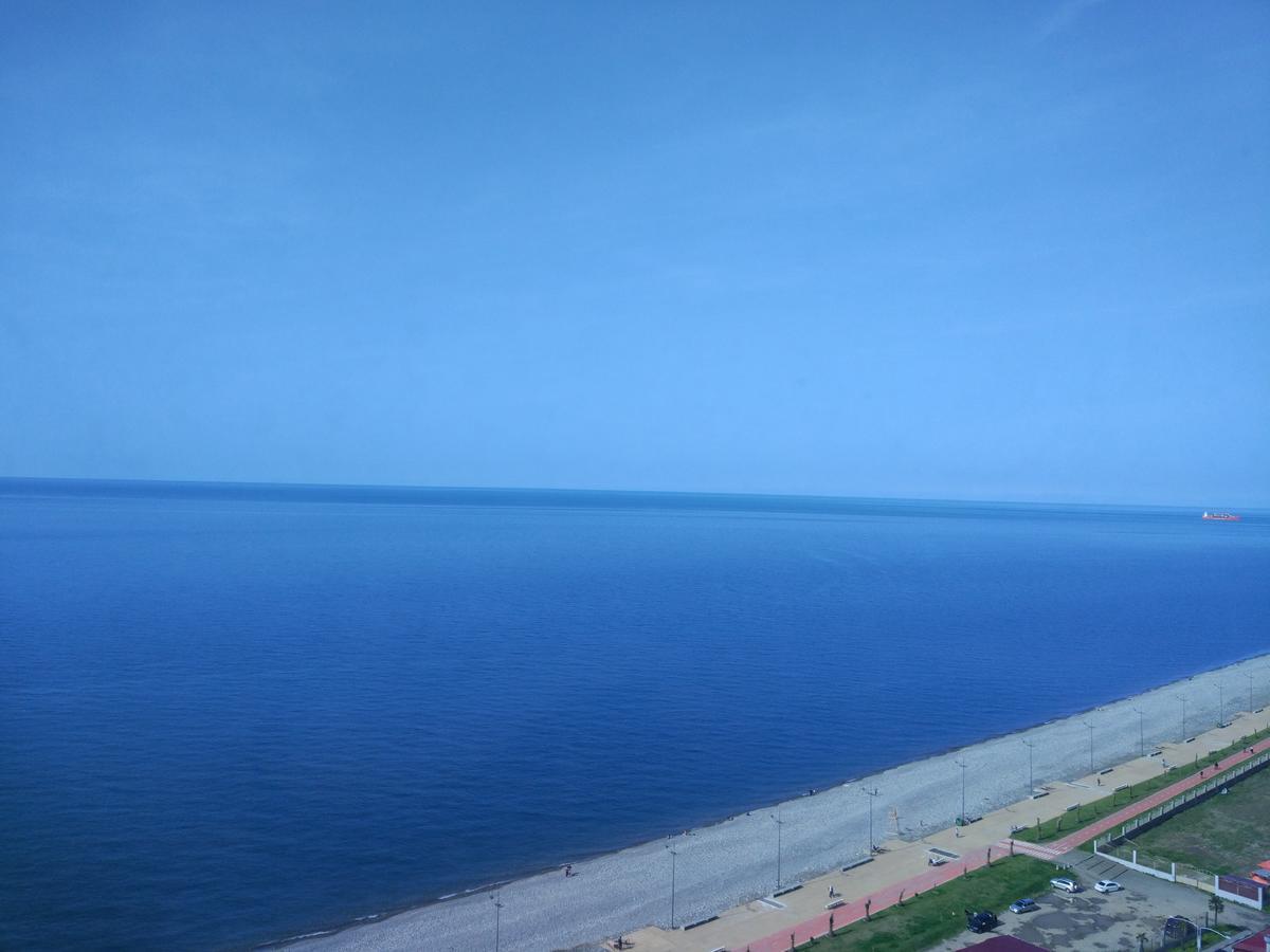 Апартаменты - Первая Линия! Batumi Exterior photo